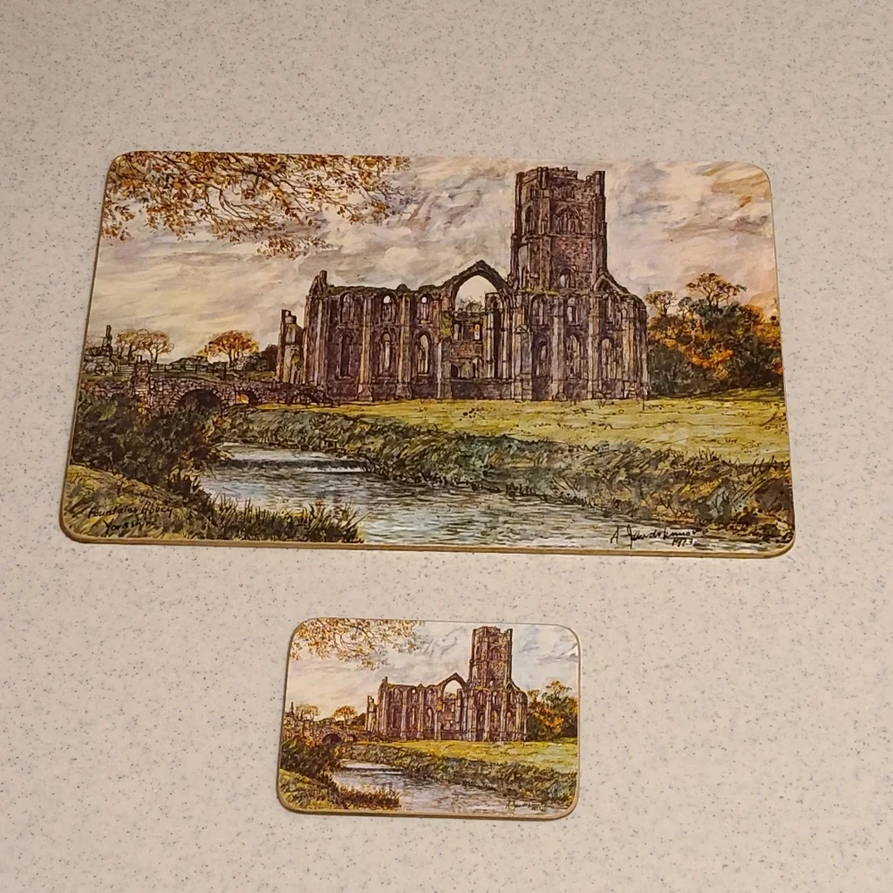 Scenic Design Dinning Place Setting With Matching Coaster Set